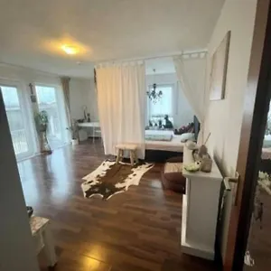 Apartment Complete Peacefully Situated Near The Airport