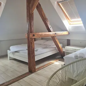 Azur , Lublana Słowenia