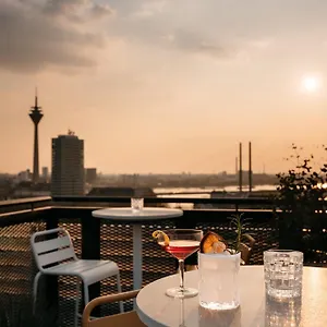 https://ruby-luna-hotel-dusseldorf.topcolognehotels.com